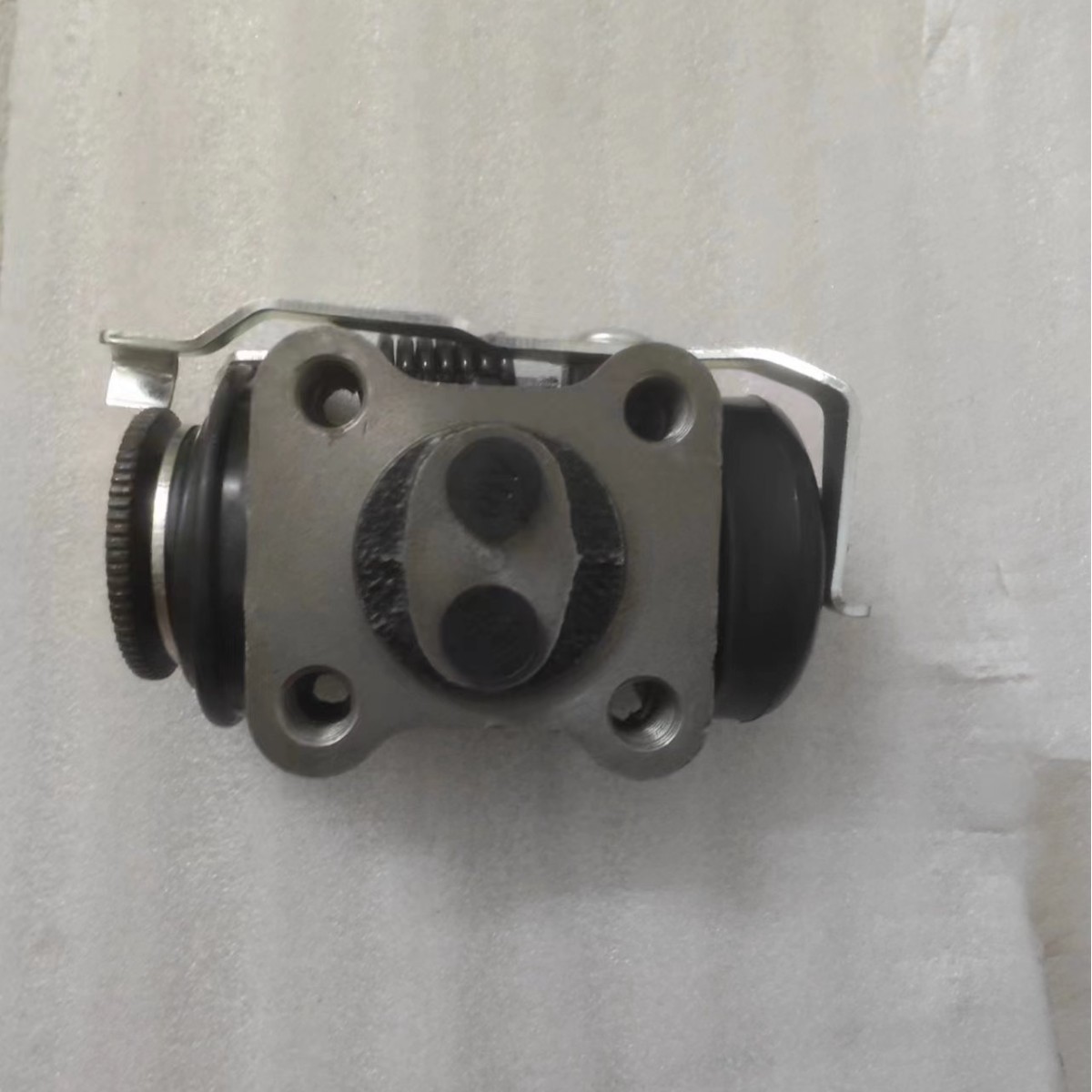 汽车配件左后轮制动缸 适用于 Coaster  DYNA200 47560-37081