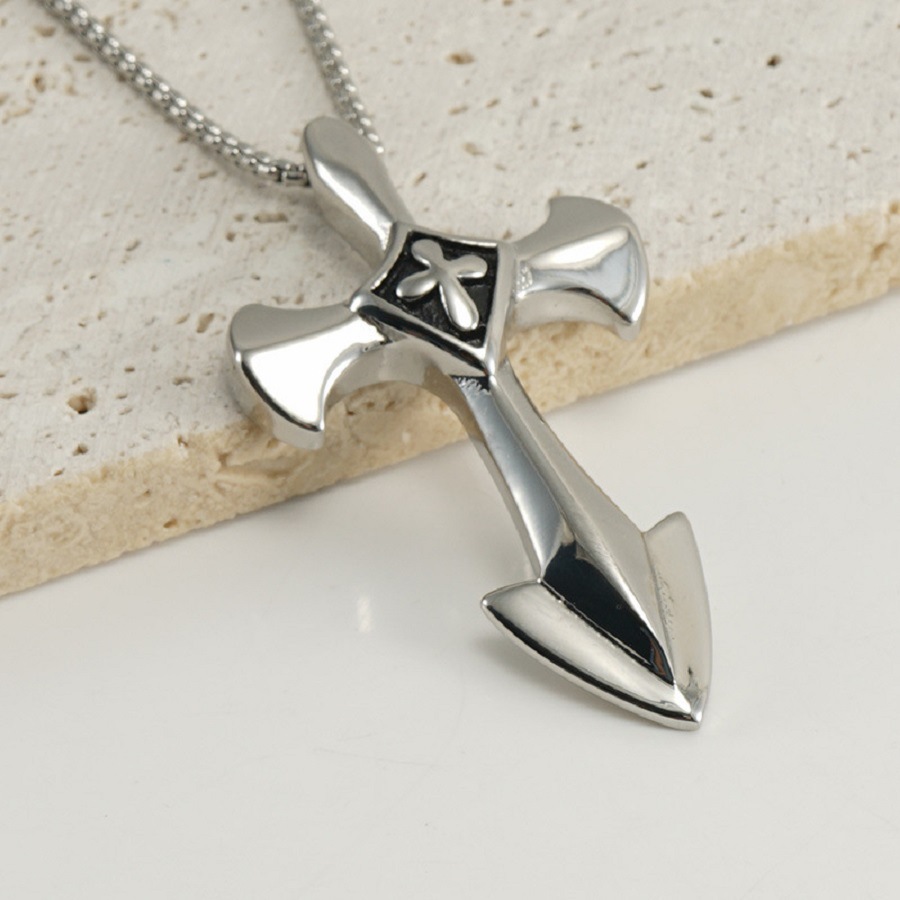 Collier en acier inoxydable avec croix d'ancre de bateau et hip-hop punk qui ne se décolore pas_voghion.com