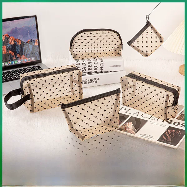 Love-Themed Velvet Mesh Makeup Bag, Breathable Triangular Toiletry Bag, Compact Portable Storage Bag
