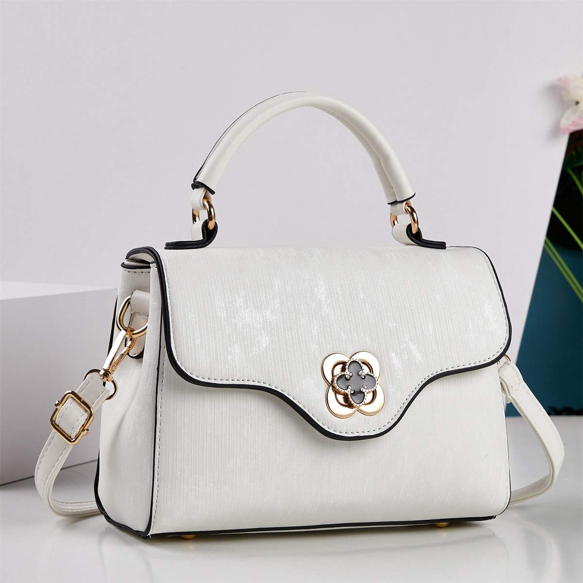 2026 nuevo color sólido bolsos retro bolsos de hombro de moda de viaje ocio versátil bolsas transfronterizas
