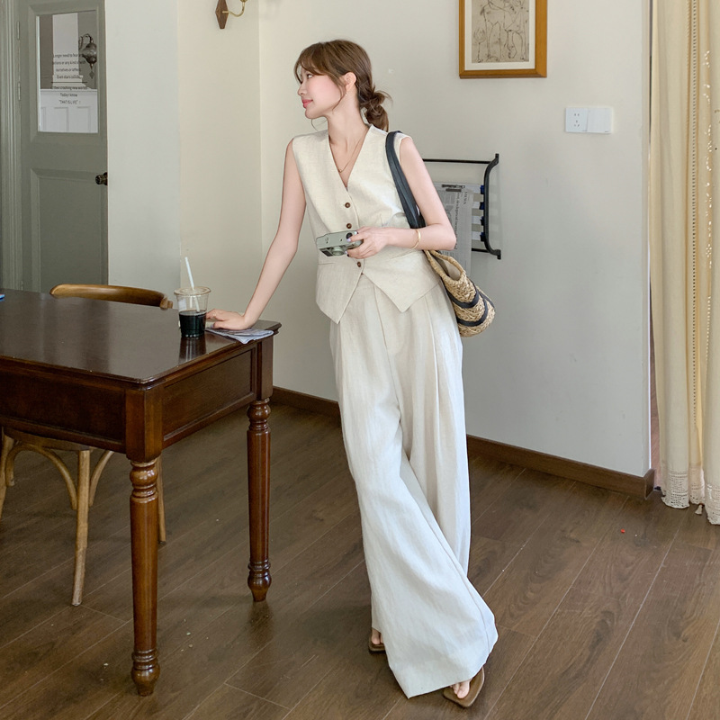 Zhang Beibei Ibell Linen Tencel Old Money Style Design V Neck Vest + High Waist Wide Leg Casual Pants Two-Piece Set Zhang Beibei Ibell Linen Tencel Old Money Style Design V Neck Vest + High Waist Wide Leg Casual Pants Two-Piece Set