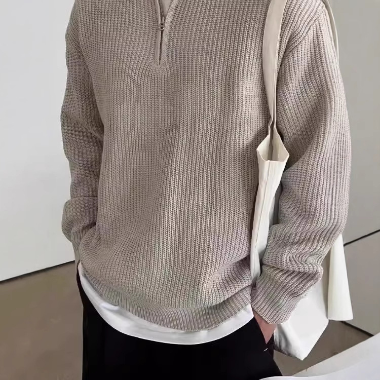 Men's autumn retro knitted sweater with a round collar with zipper