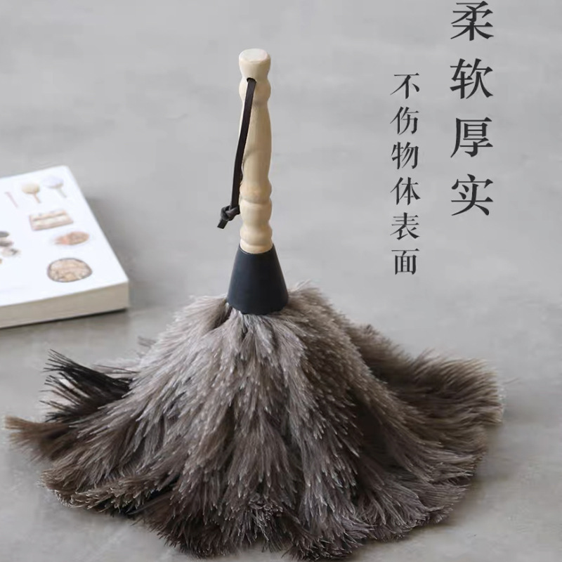 Ostrich Feather Duster, Non-Shedding, Thickened and Densely Packed for Home Use, Cleaning and Household Chores, Electrostatic Adsorption Chicken Feather Dust Duster