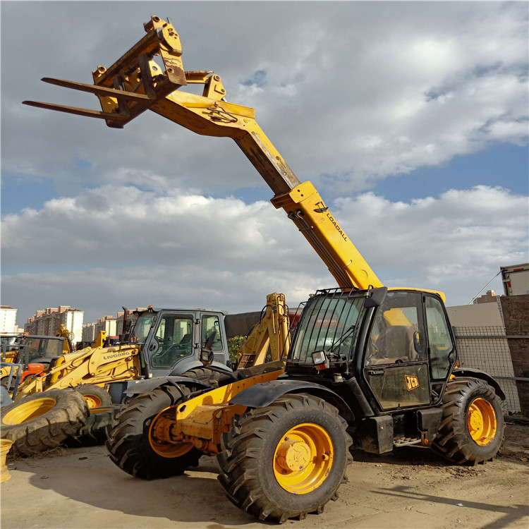 供应杰西博3吨伸缩臂叉车