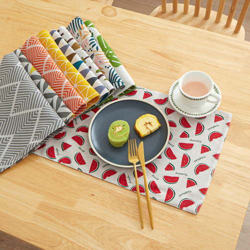 Modern minimalist dining table mat for home use, household oil- and dust-resistant decorative table pad, square Western-style placemat for hotels and restaurants