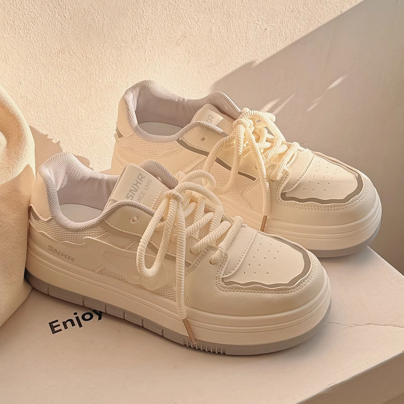 Zapatos de mujer de verano zapatos blancos nuevos zapatos de malla transpirables zapatos casuales zapatos deportivos