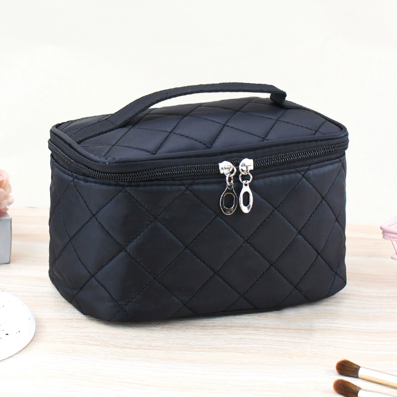 Cosmetic Bag, Large Handheld Organizer, Diamond-Quilted Makeup Case, Foldable Handle