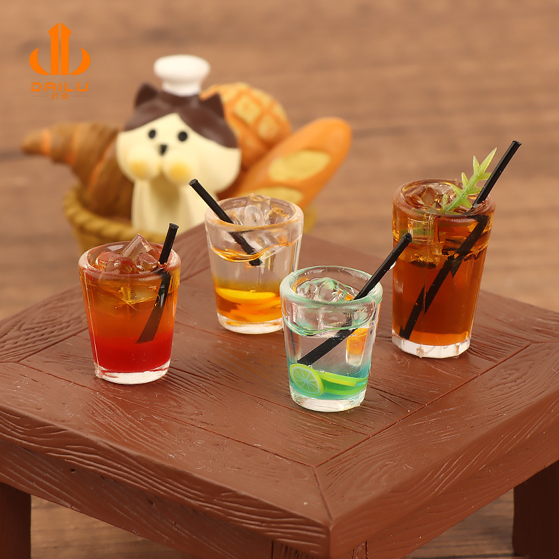 In-Stock Miniature Toy Ornaments: Summer Iced American Lemonade Car Ornaments, Ob11 Dollhouse Accessories