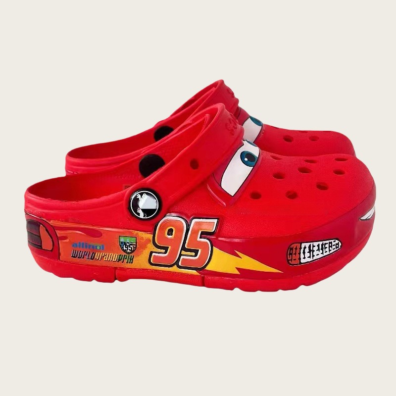 McQueen95 automóvil para adultos con lámparas parpadeantes zapatos de agujero cómodos y transpirables zapatos de playa de mierda para hombres y mujeres zapatillas de cabeza