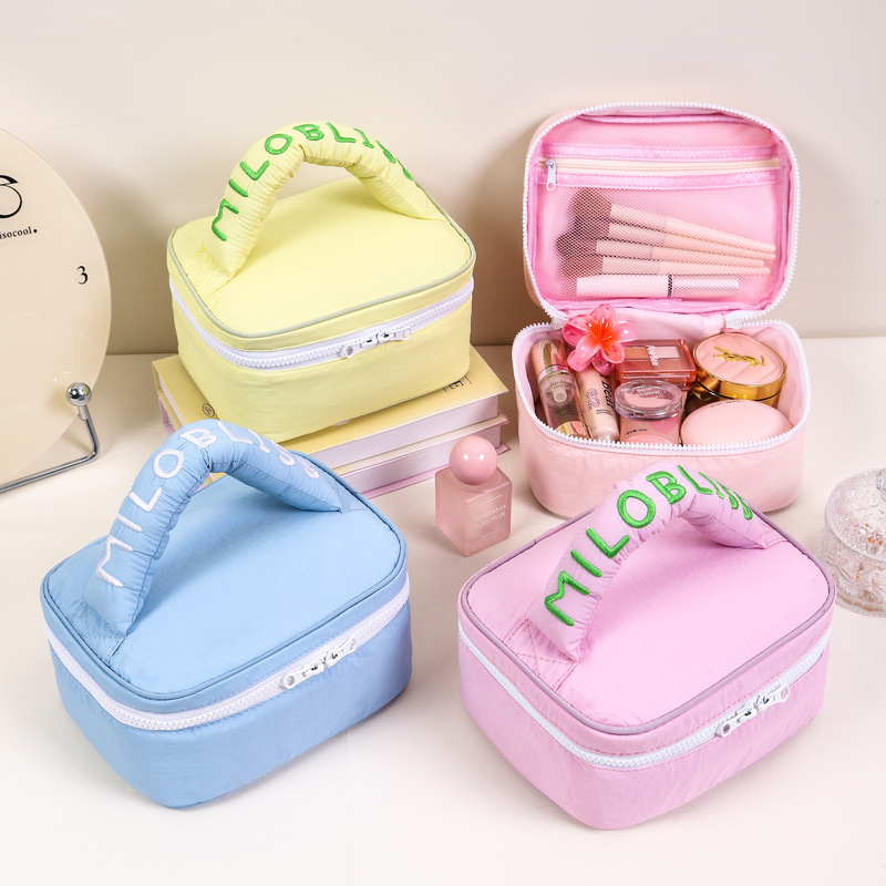 韓国風マカロンカラーの女性用ポータブル化粧品バッグ、ポータブル高価値化粧品トイレタリーバッグ、1個から|undefined