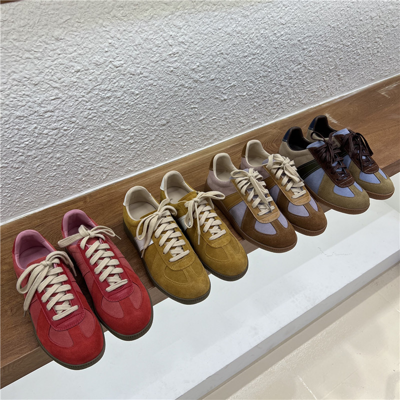 German training shoes women's flat casual shoes 2024 autumn and winter new color matching retro sneaker Joker red Forrest Gump shoes