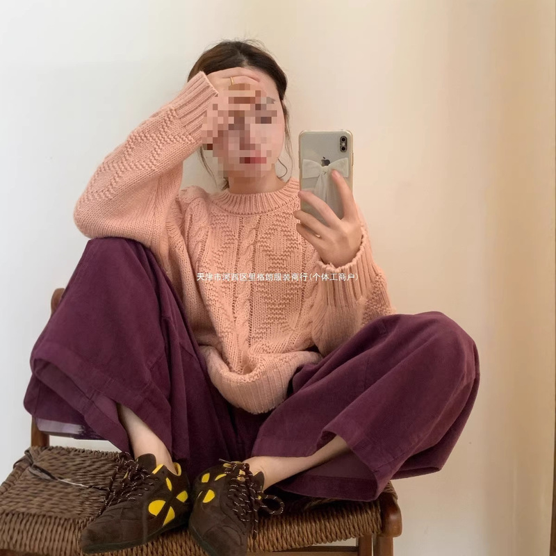 In Addition, the Lazy Style Chunky Knit Sweater for Women, New for Autumn 2025, Pullover Sweater in College Style for Petite Trendy Women