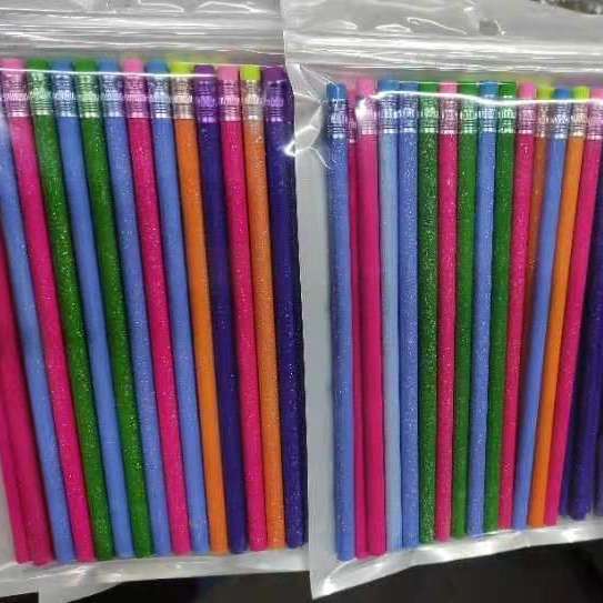 Lápiz de escritura cambiante de color brillante lápiz de madera destacado lápiz HB Premio Comercio exterior lápiz al por mayor