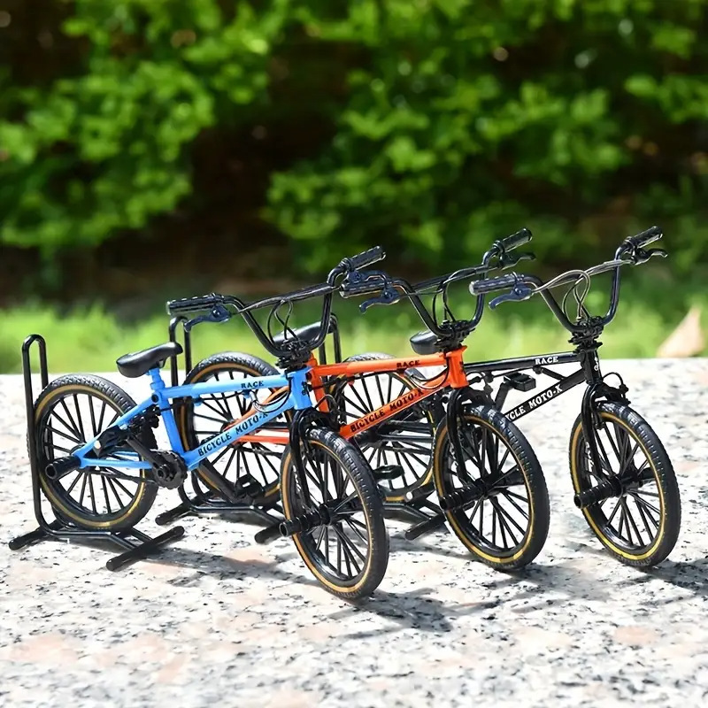 Cross-Border Exclusive 1:10 Alloy Bicycle Model Simulation Travel Car Mini Stunt Car Ornament Collectible Toy
