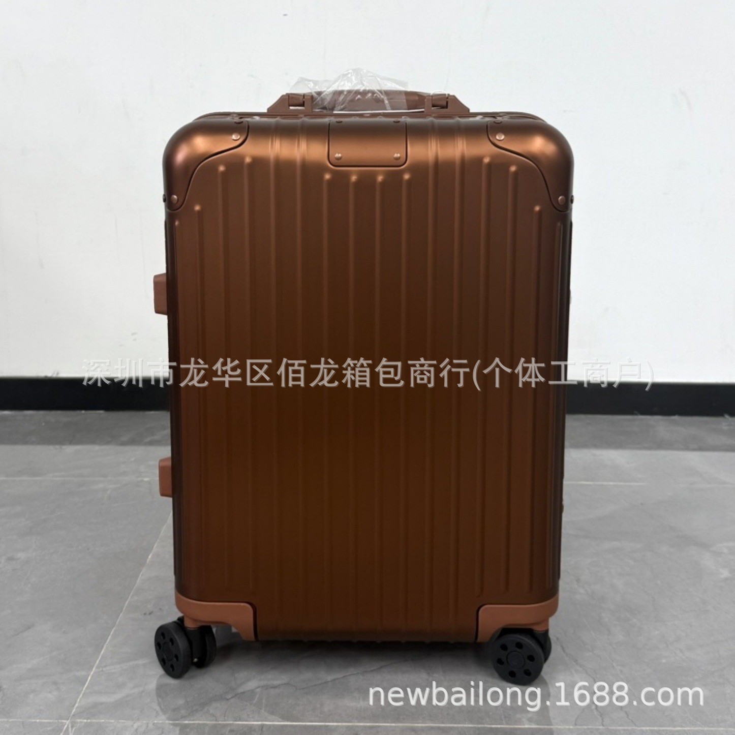 Gold and copper color (007 lock) / 21inch (carry-on suitcase)