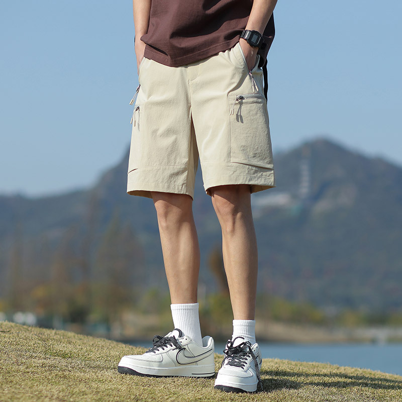 2025 New Summer Style Five-Quarter Pants Ice Silk Cargo Pants Shorts for Men to Look Taller and Slimmer, Loose and Versatile Casual Pants for Men, Trendy
