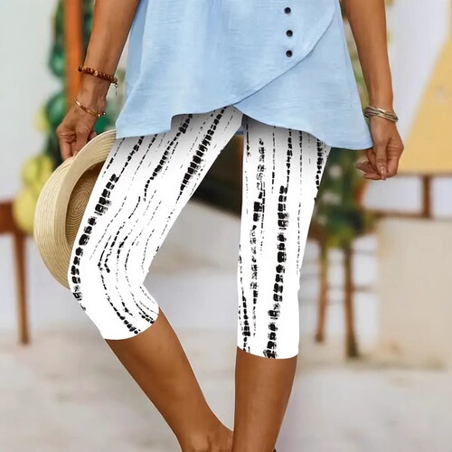 Bottoms with European and American-style independent seaside print, 3/7 length, new summer collection d-style.