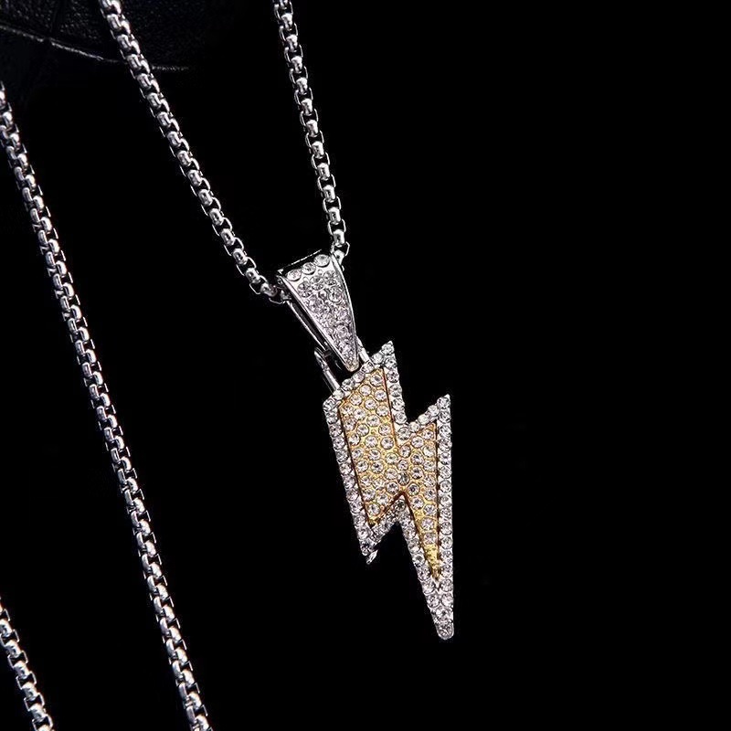 Inlay Design IG Style Hip-Hop Lightning Alloy Titanium Steel Inlay Rhinestones Unisex Pendant Necklace Men Pendant Necklaces