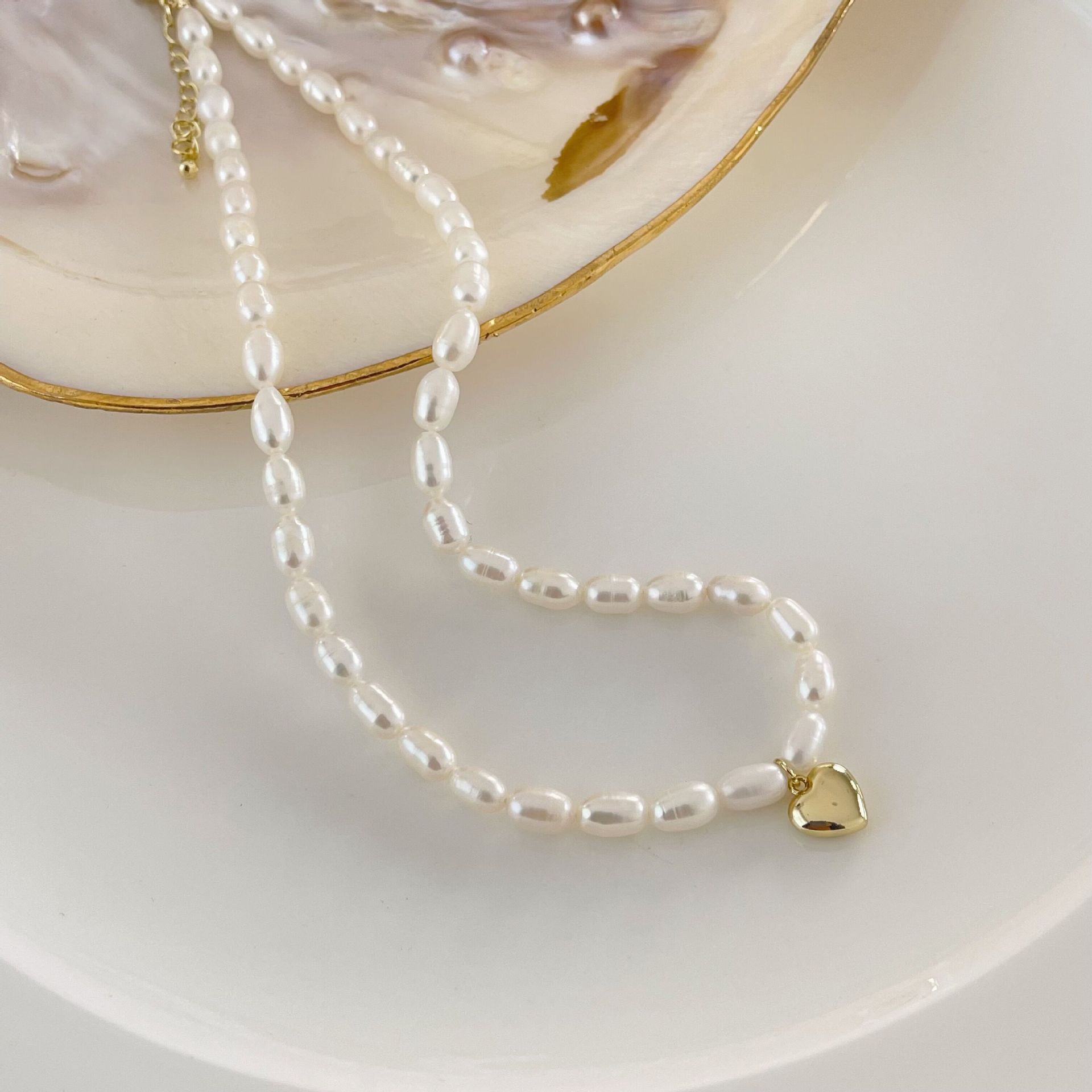 45g Weight Necklace Classification 1 Piece Quantity Daily Occasion Freshwater Pearl Material Heart Shape Pattern Women'S Gender Beaded Design Retro Style 1 Piece Retro Heart Shape Freshwater Pearl Beaded Necklace 8