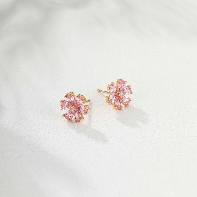 Xuping simple estilo retro flor pernos de aretes coloridos serie de aretes de aleación de cobre exquisitos pequeños aretes transfronterizos personalizados al por mayor