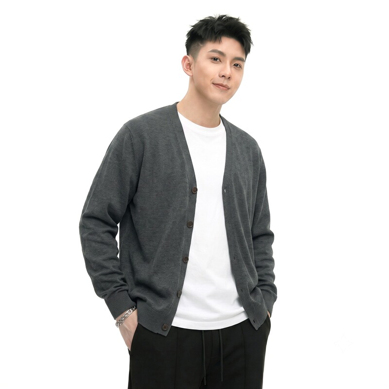 Men's Spring and Autumn V-neck Knitted Cotton Cardigan, Solid Color Buttoned Long Sleeve Jacket, Casual, Simple and Versatile Men's Spring and Autumn V-neck Knitted Cotton Cardigan, Solid Color Buttoned Long Sleeve Jacket, Casual, Simple and Versatile