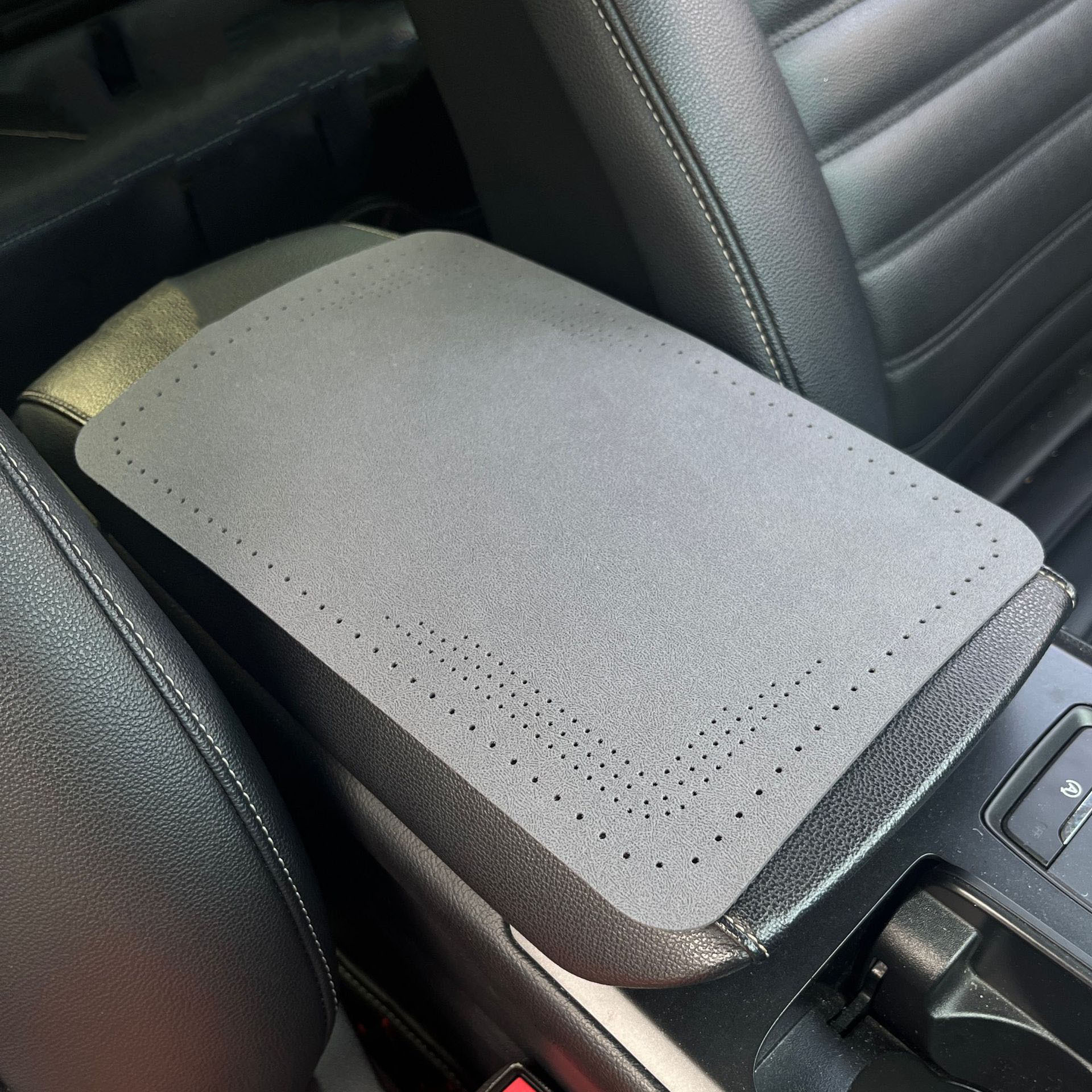Pad Non-slip – Universal Armrest box pad - gray-30cmx19cm