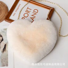 春季款时尚毛毛心形包包链条斜挎包毛绒爱心单肩包桃心毛绒包包