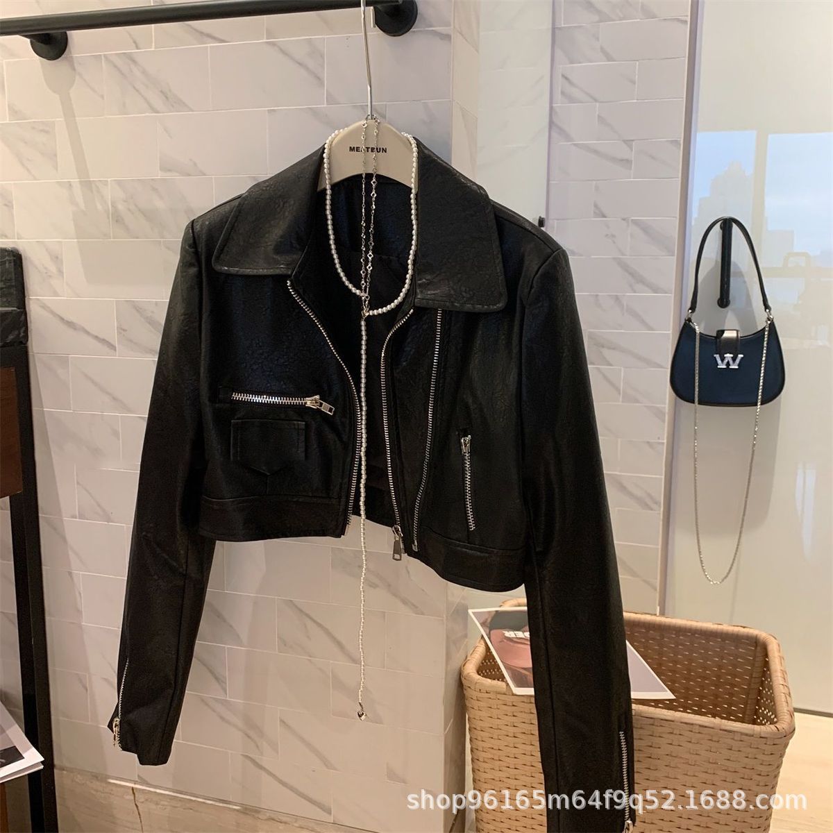 90e738894a724ad2b147db0b5ef119