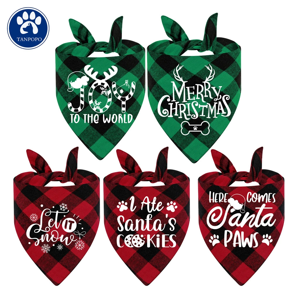Трансграничные производители в наличии Рождественский классический плед Собака треугольник полотенце любимчика слюны полотенце собака шарф
