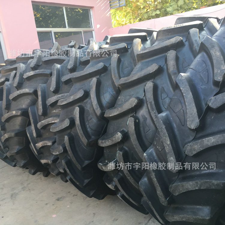 钢丝人字轮胎520/70R34 真空钢丝胎 农用机械拖拉机轮胎