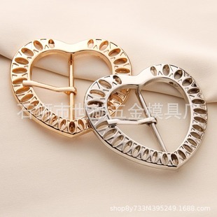 Metal Heart-shaped women's Big windbreaker coat belt buckle luggage hardware accessories buckle fashion decorative accessories adjustable buckle