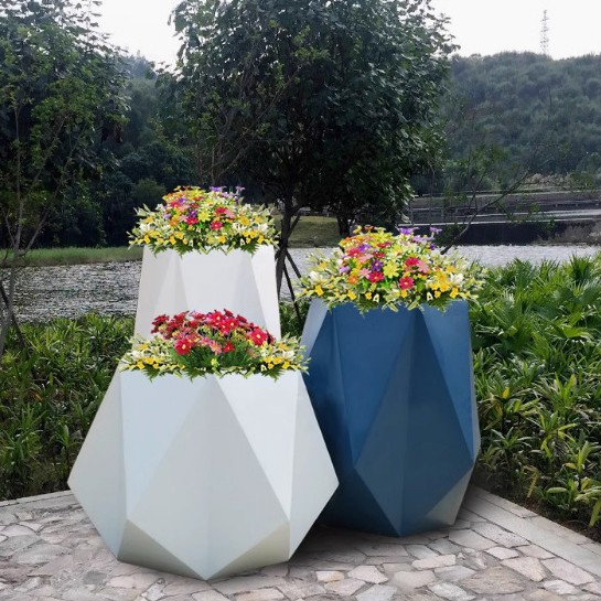 Pot de flores de fibra de vidrio de forma especial combinado para el centro comercial del hotel interior al aire libre vasija de flores vasija de flores vasija de flores combinación