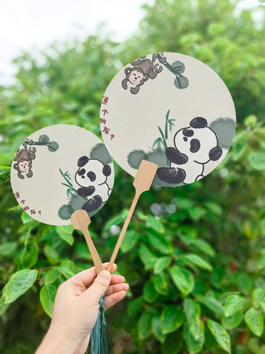 Posing Chinese style panda printed finished fan internet celebrity round fan hot selling product at summer tourist attractions