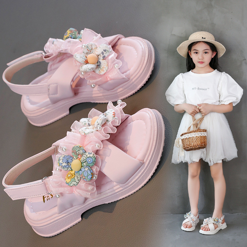 Children's summer new princess style sandals beach shoes for little princess, cute floral design, soft soles for autumn and spring