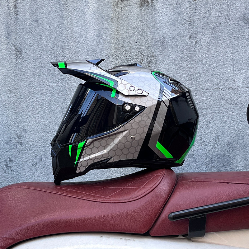 Casco de campo traviesa Casco de carreras de motos Casco de carretera Casco de doble propósito para hombres y mujeres Casco de tracción de cuatro estaciones Casco completo Orz