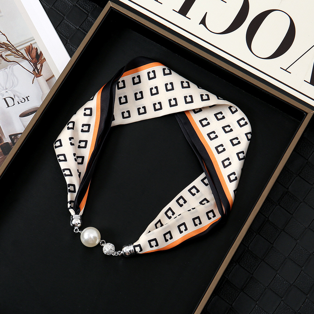 Pañuelo de seda con hebilla magnética de diamantes con incrustaciones de perlas collar mujer retro todo fósforo moda bufanda fina hebilla autocebante babero al por mayor