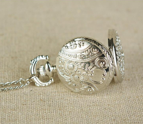 Small Silver Spider Web Quartz Watch, Openwork Flip Cover Pocket Watch Necklace Pendant Watch Pocket Watch