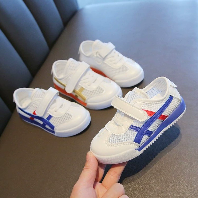 2024 Весна и Осень Детская новая цветная одиночная сетка спортивная обувь для мальчиков повседневная белая обувь детская мягкая подошва нескользящая доска обувь