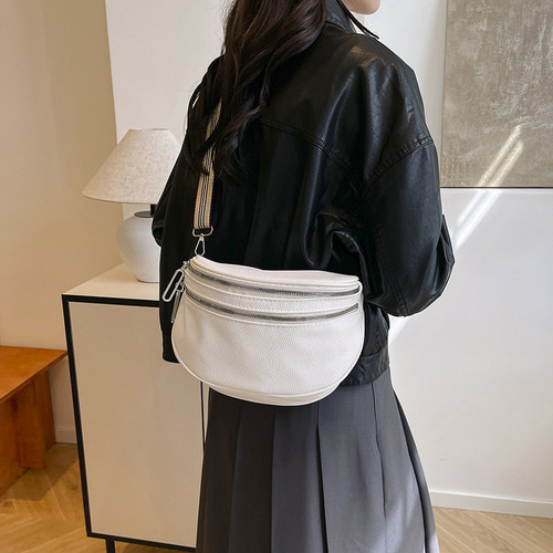 Personalized Korean Style Wide Strap Shoulder Bag, High Beauty Fashion Minimalist Large Capacity Crossbody Small Square Bag
