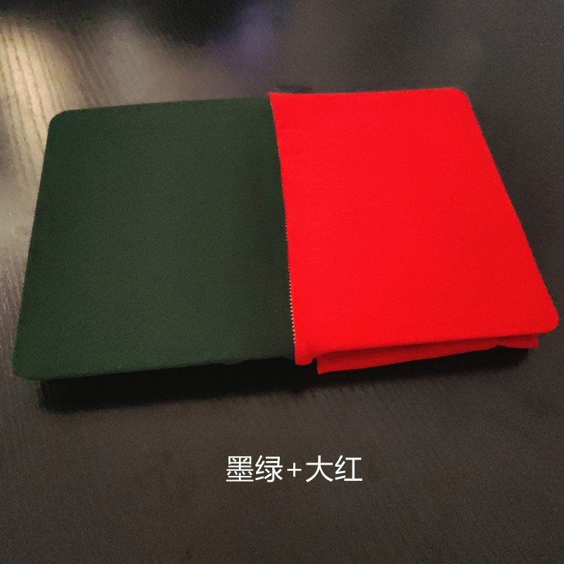 빅 레드 + 다크 그린