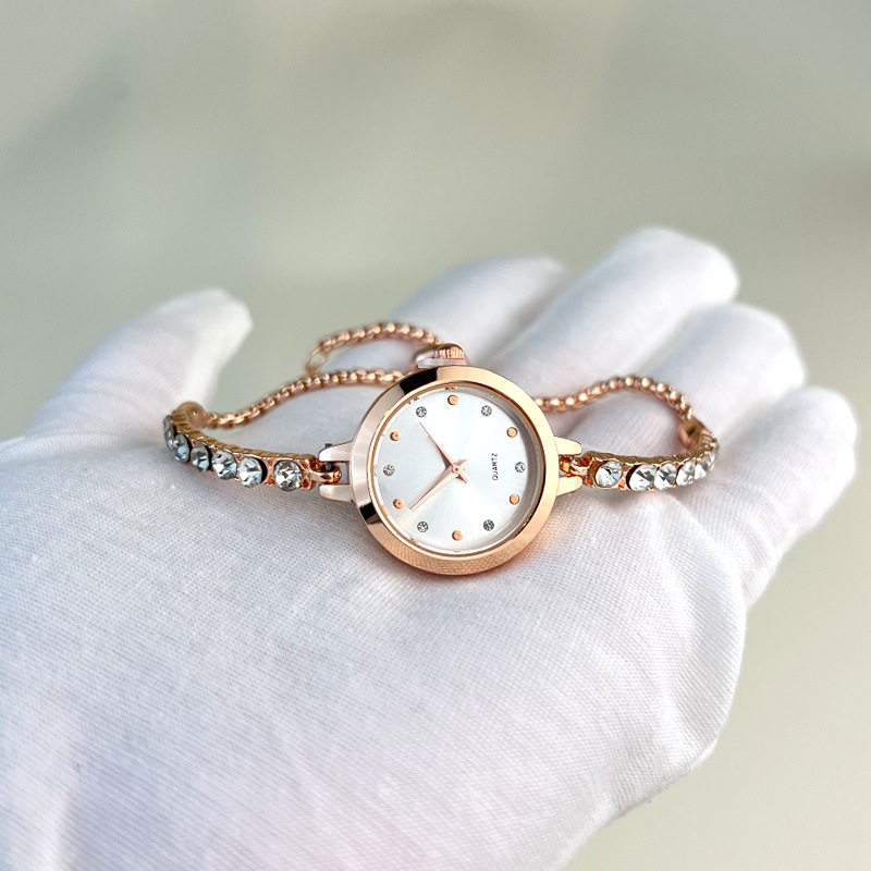 Women's Quartz Watch Colorful Diamonds Bracelet Style Elegant_voghion.com