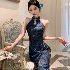新しい中国風の社交界の女性のエレガントなレトロプリントスリット改良されたチャイナドレススリットノースリーブボタンドレス女性用