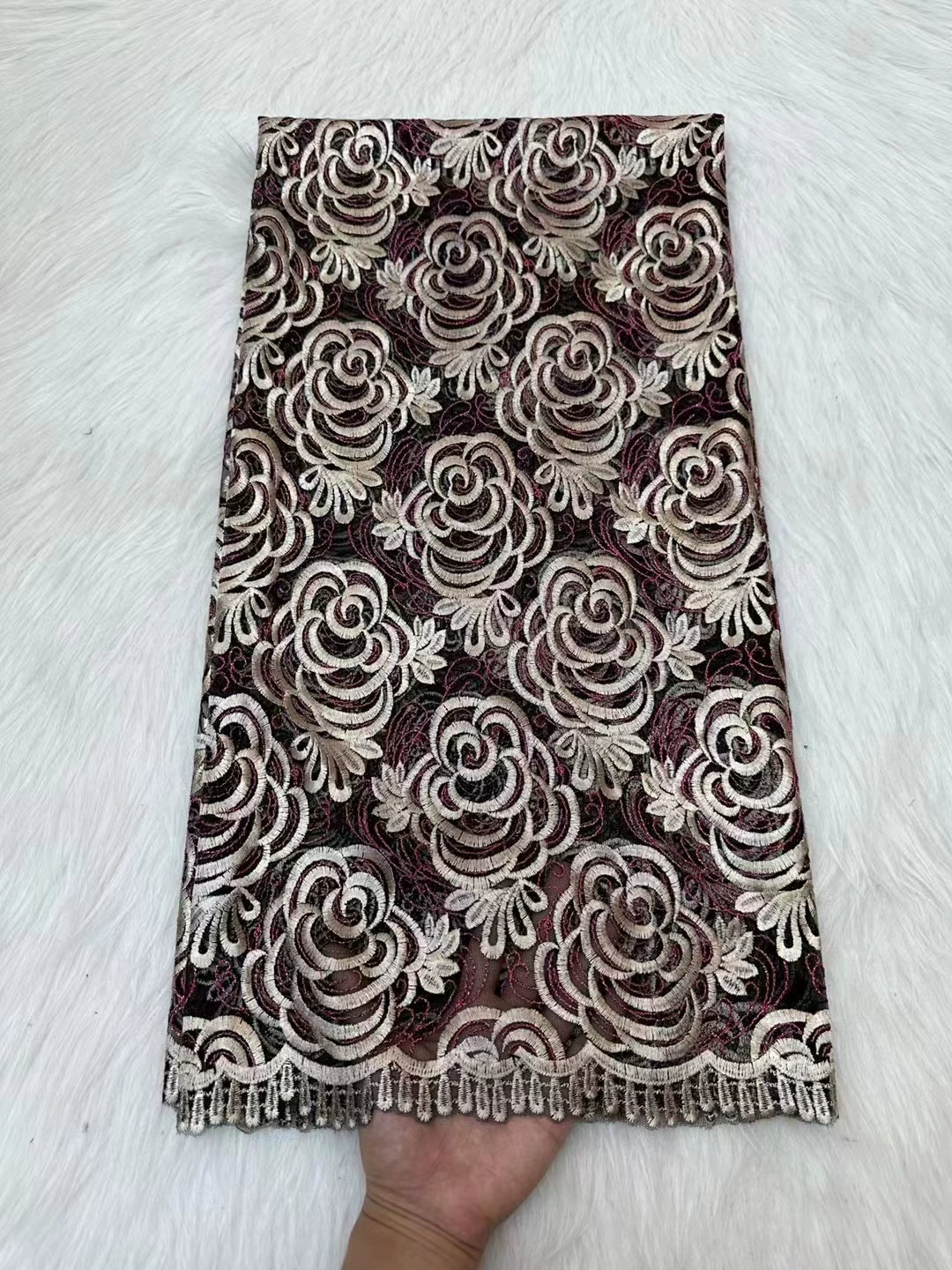 Two -color golden line gauze embroidery fabric Mom installed Quality Mesh LACE FACE FACE
