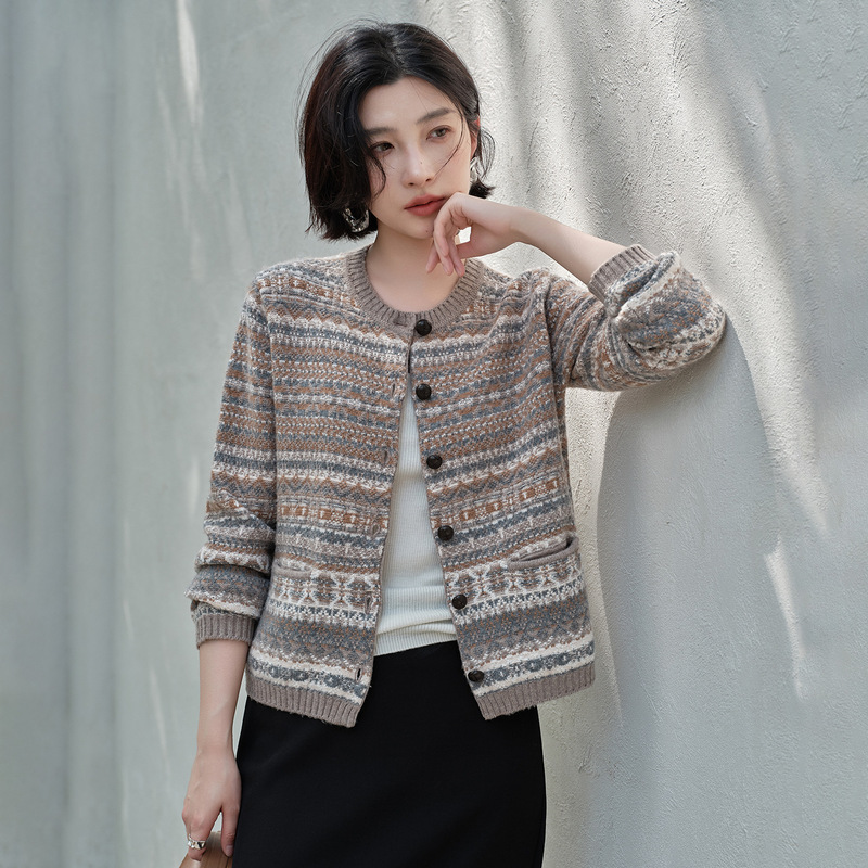 秋冬新款100纯山羊绒开衫女慵懒风复古宽松圆领针织毛衣外套|undefined