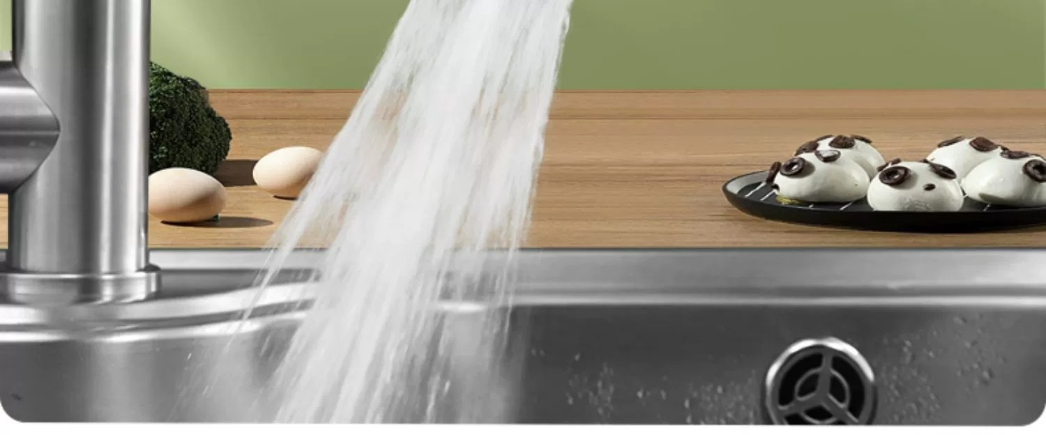 Kitchen universal faucet, multi-functional scraper, rotatable anti-splash bubbler, universal pressure-increasing extender, faucet details Picture