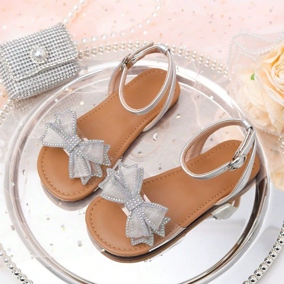 Трансграничная внешняя торговля Французский бант с плоским дном