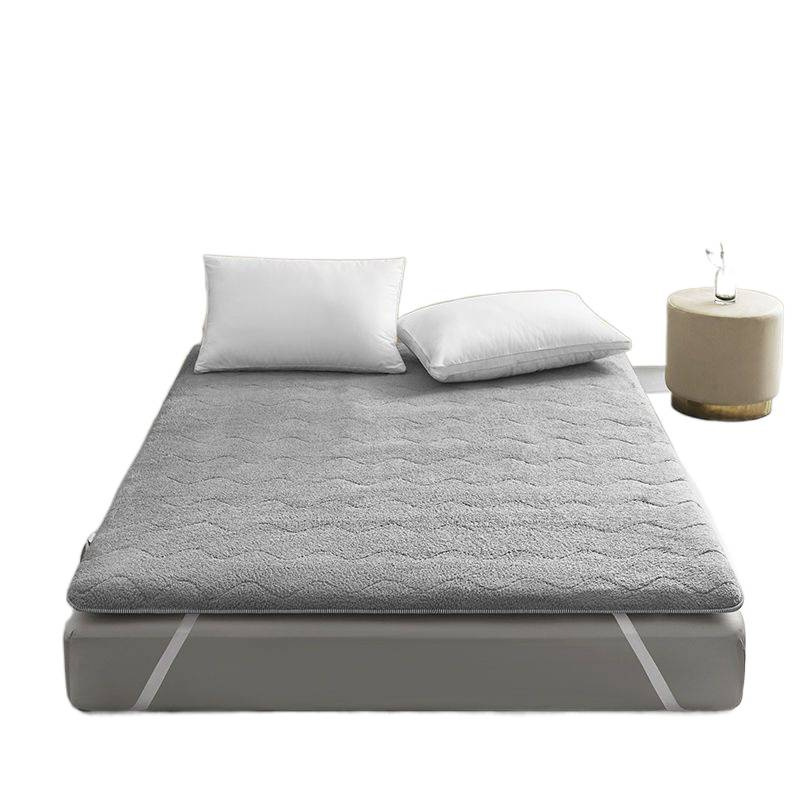 Keep warm winter mattress for home use for elementary school students, increased thickness
