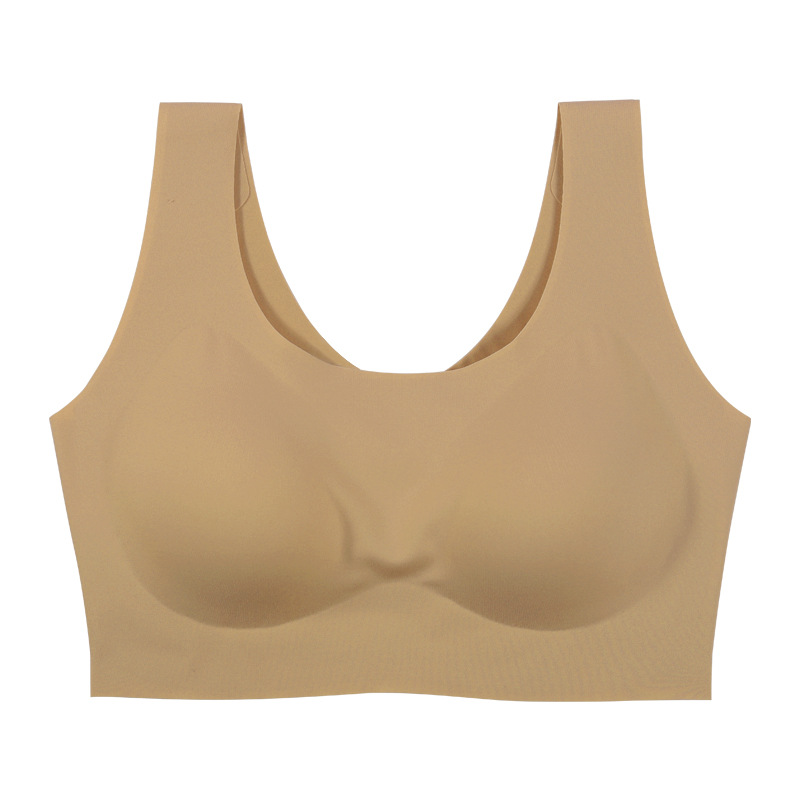 胸の形を整えるシームレスブラ、夏用薄型ブラ、小胸を大きく見せるノンワイヤー、スポーツブラ、大きな胸を小さく見せるガーリーブラ