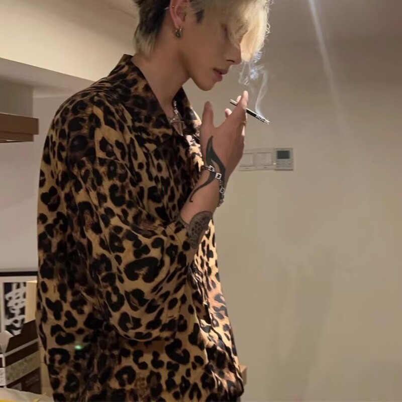 American Retro Leopard Print All-Over Print Shirt for Men, Street Fashion Brand, Loose Short-Sleeved, Stylish Ice Silk Chiffon Floral Shirt