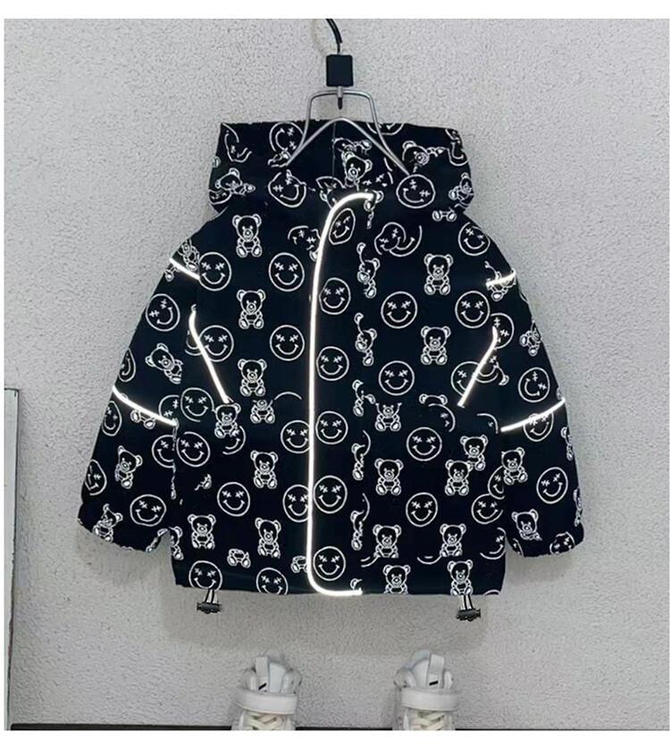 Casaco de urso refletivo primavera e outono para meninos 2024, novo e bonito casaco Stormtrooper, corta-vento com capuz infantil_voghion.com